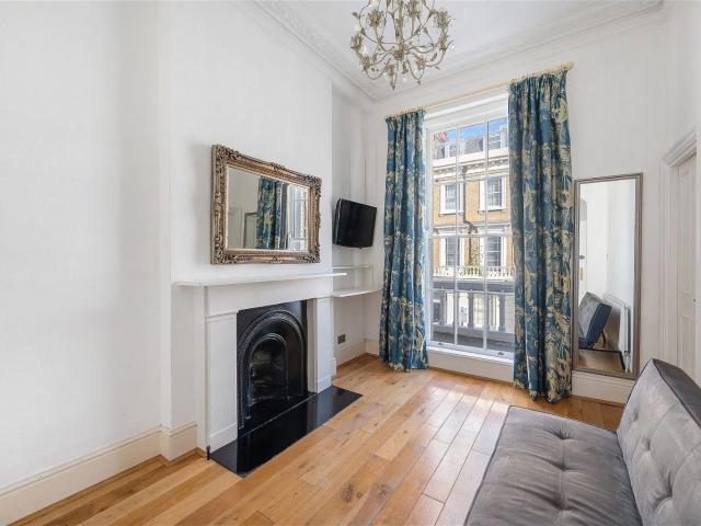 Flat for rent in Abbots Manor Estate, Pimlico