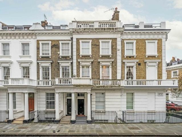 Flat for rent in Abbots Manor Estate, Pimlico