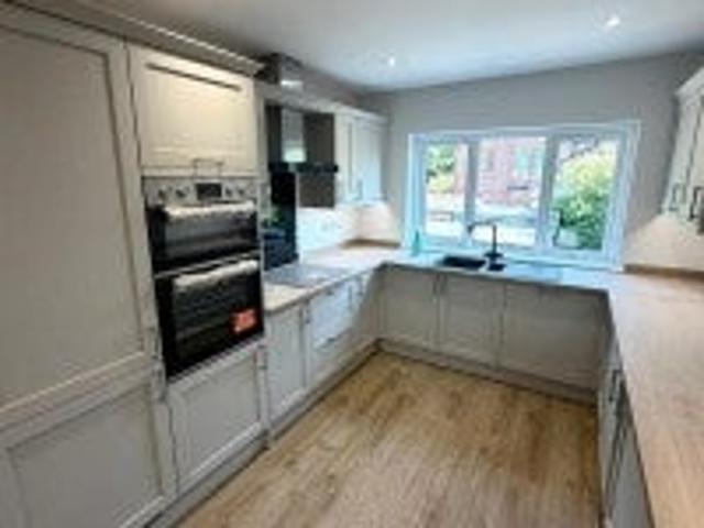 Flat for rent in Fulshaw Park, Wilmslow