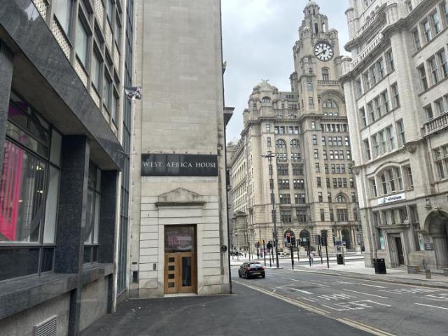Flat for rent in Calderstones