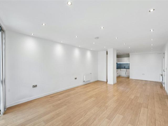 Flat for rent in Hale Village, Tottenham Hale