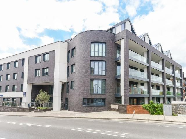 Apartment for rent in Yiewsley, Greater London