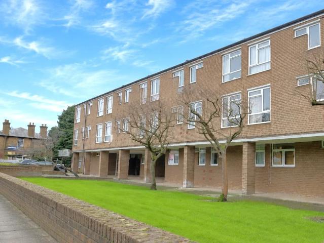 Flat for rent in Elstree and Borehamwood, Elstree