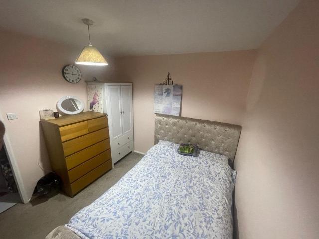 Flat for rent in Hayes, Hayes