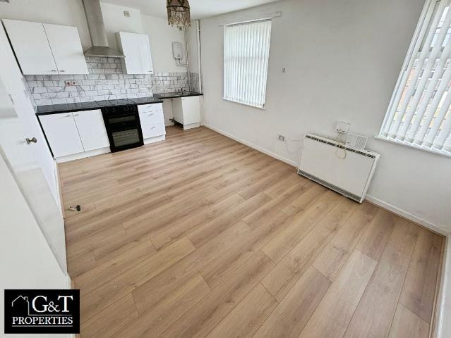 Flat for rent in Brierley Hill, West Midlands