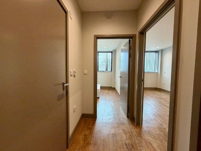 Flat for rent in Ringlestone, Midway