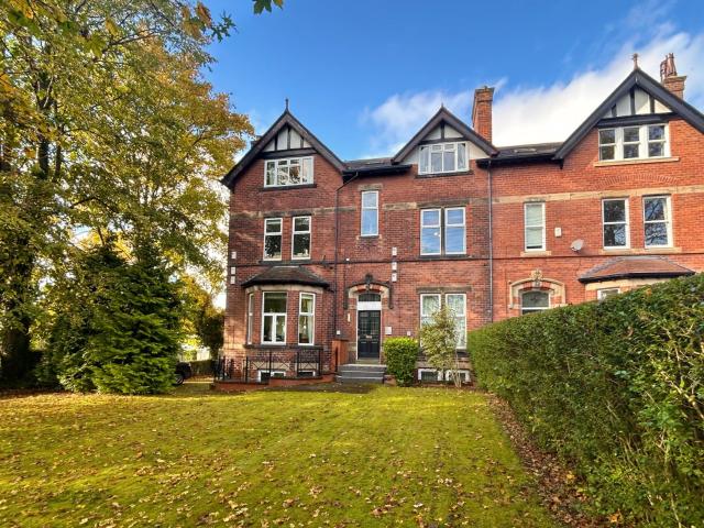 Flat for rent in Far Headingley, Leeds