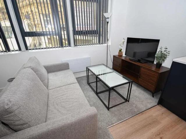 Flat for rent in Little Germany, Bradford