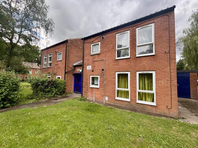 Flat for rent in Wake Green, West Midlands