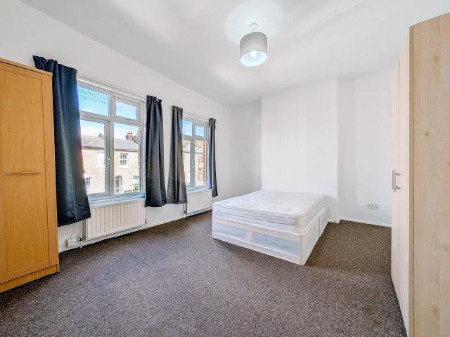 Flat for rent in London Borough of Lambeth, Greater London