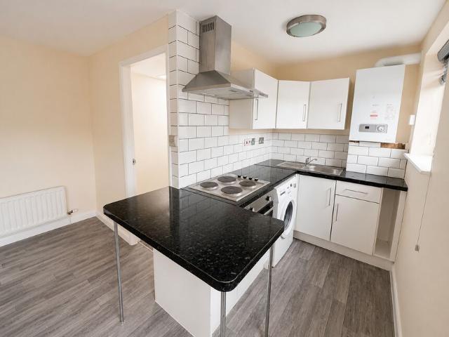 Flat for rent in Holton le Clay, Belleau