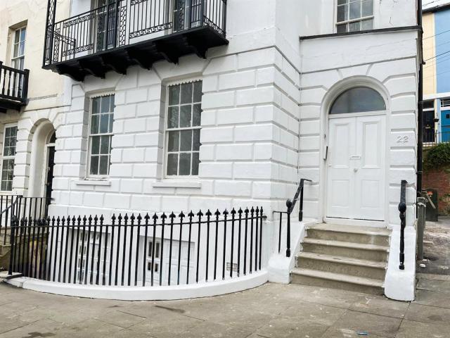 Flat for rent in Old Town, Guestling Green