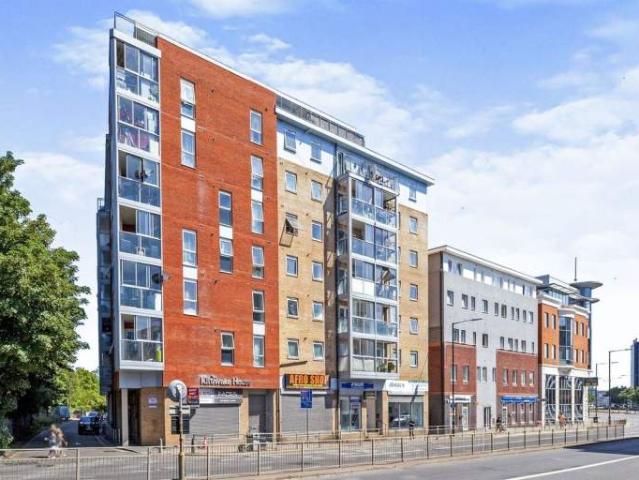 Flat for rent in Chalvey, Slough