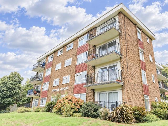 Flat for rent in West Marina, Guestling Green