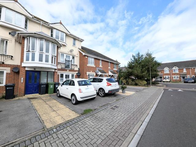Flat for rent in Baffins, Portsmouth