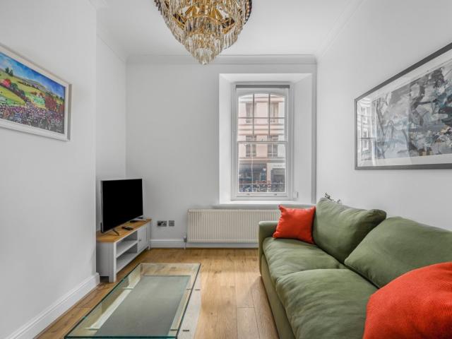 Flat for rent in Camden Town, East Marylebone