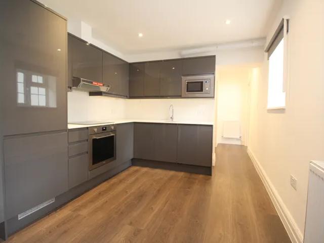 Flat for rent in Harlesden, Greater London