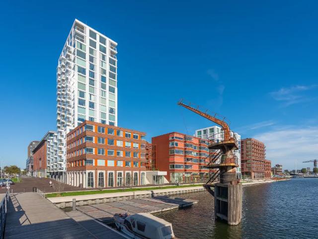 Appartement te huur in Cornelis Douwesterrein, Amsterdam
