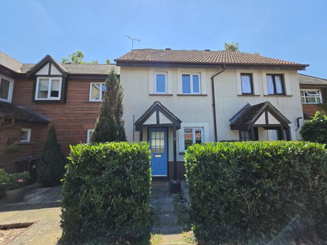 Flat for rent in Galmington, Rumwell