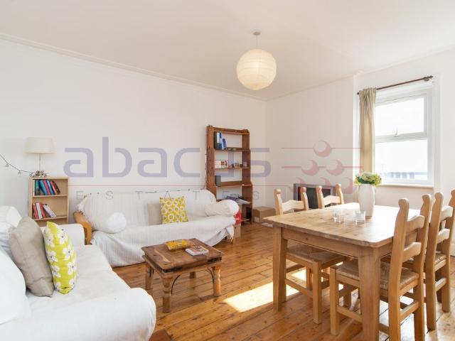 Flat for rent in Kilburn, Greater London