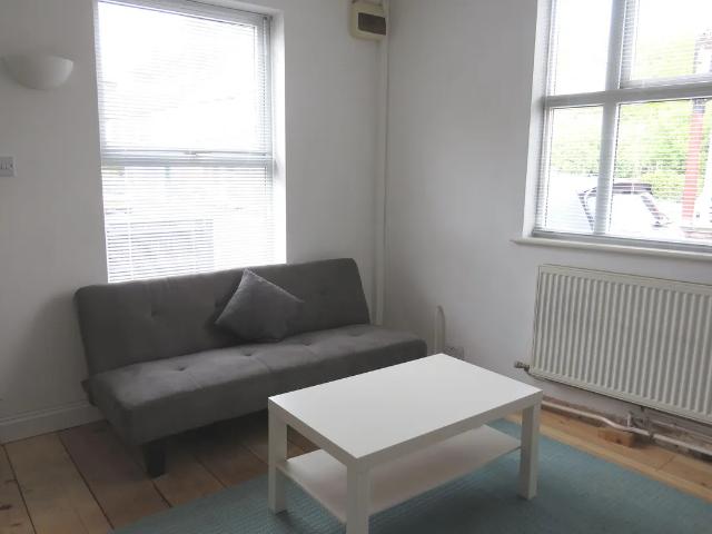 Flat for rent in Heigham Grove, East Bank