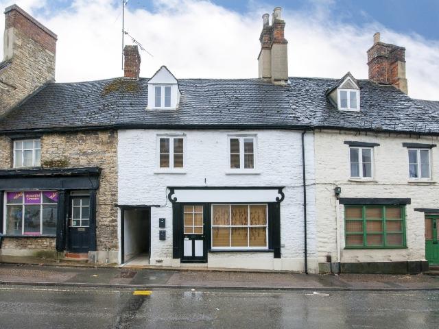 Flat for rent in Black Bourton, Oxfordshire
