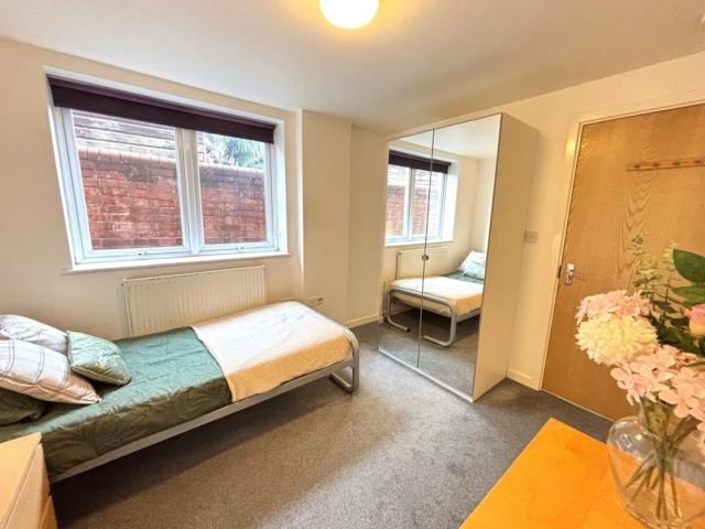 Flat for rent in Yeovil, Somerset