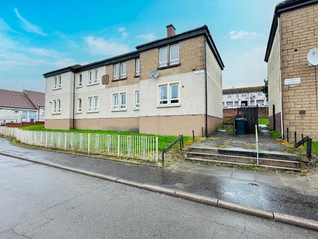 Flat for rent in Airdrie, Scotland