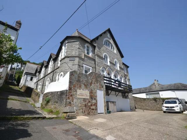 Flat for rent in Plaidy, Looe