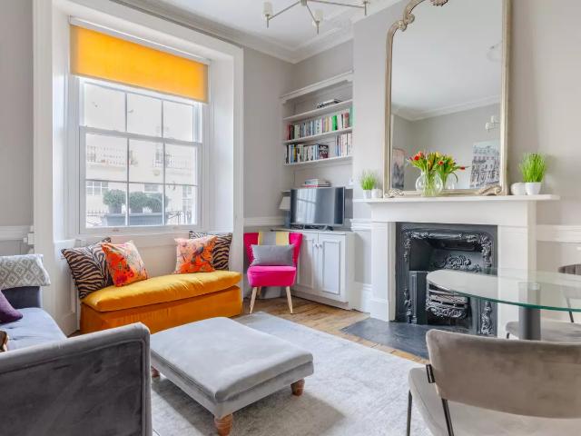 Flat for rent in Abbots Manor Estate, Pimlico
