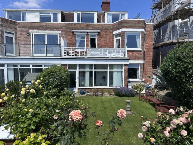 Flat for rent in Central, Rother
