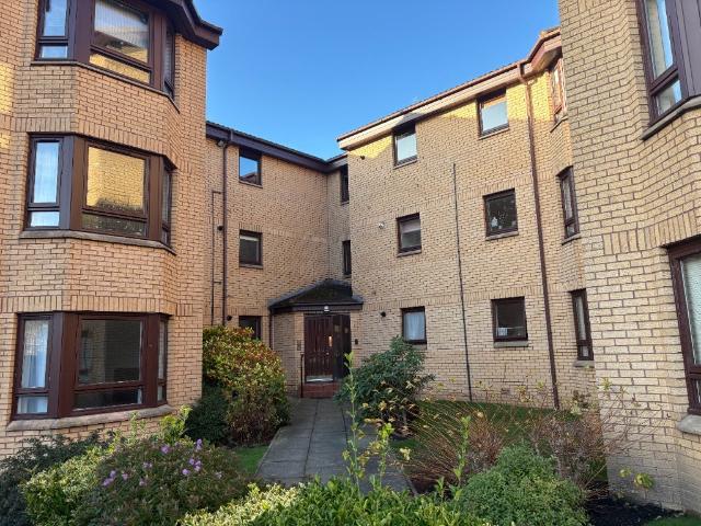Flat for rent in Blackford, Scotland
