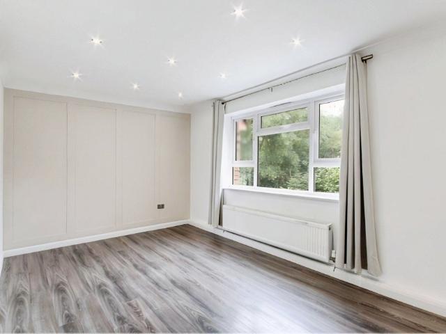 Flat for rent in Longfield and New Barn, Monks Orchard