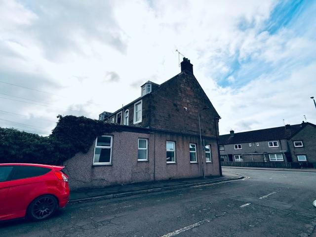 Flat for rent in Alva, Scotland