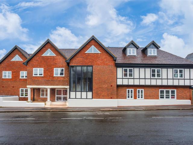 Flat for rent in South Park, Red Hill