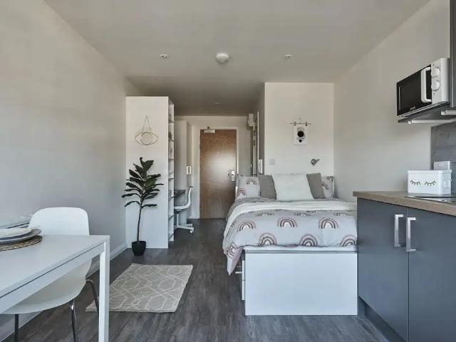 Flat for rent in St Mary's, City Of Southampton