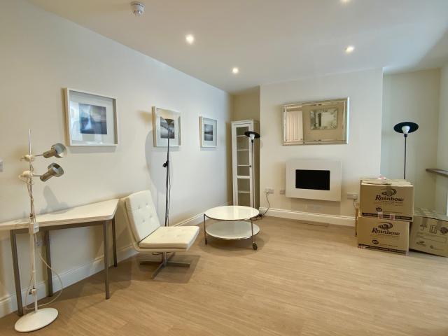 Flat for rent in Upperton, Eastbourne