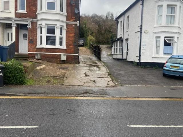 Flat for rent in High Wycombe Community Board, High Wycombe