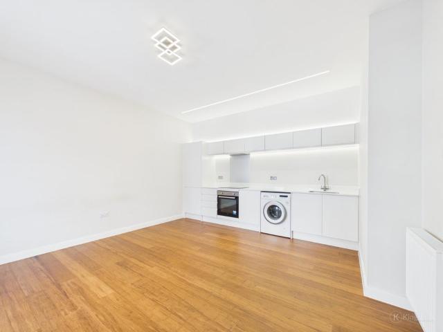 Flat for rent in Cressex, Buckinghamshire