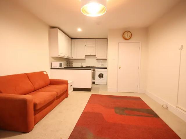 Flat for rent in Paddington, Greater London