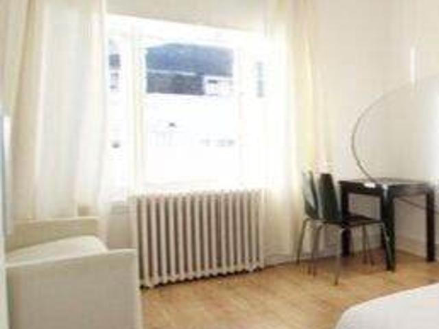 Flat for rent in Paddington, Greater London