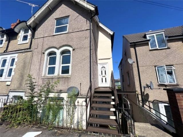 Flat for rent in Kingshill, Swindon