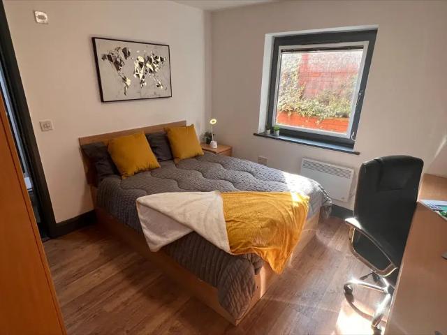 Flat for rent in Bede Island, Old Wharf