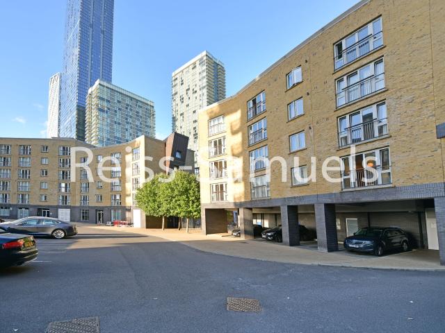 Flat for rent in Canary Wharf, Greater London