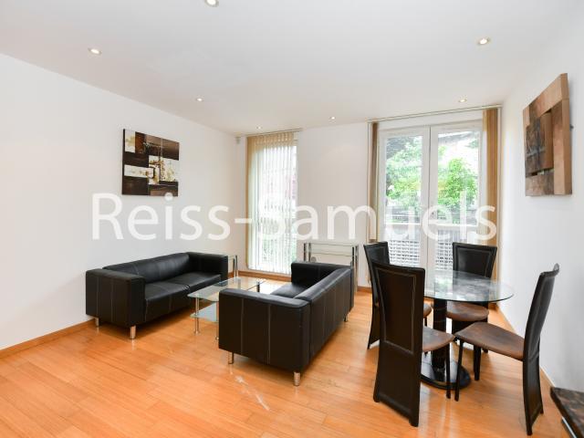 Flat for rent in Canary Wharf, Greater London