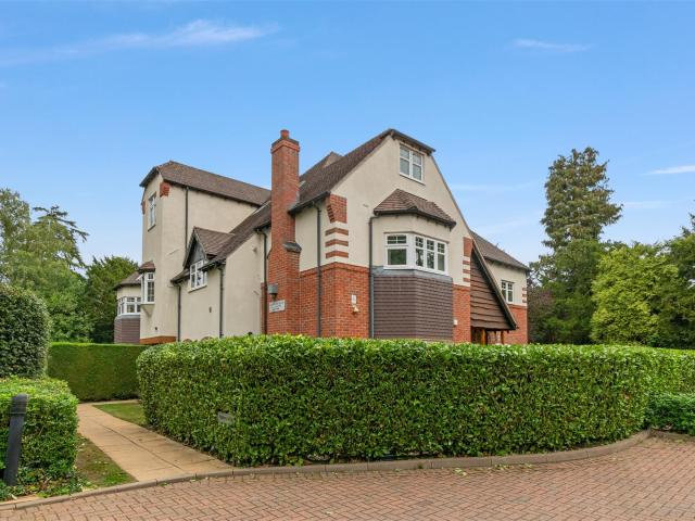 Flat for rent in Maney, Birmingham