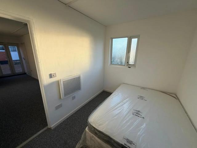 Flat for rent in South Stanmore, Greater London