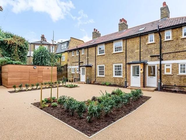 Flat for rent in Walworth, Greater London