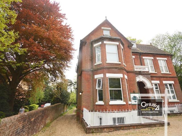 Flat for rent in Westwood Park, City Of Southampton