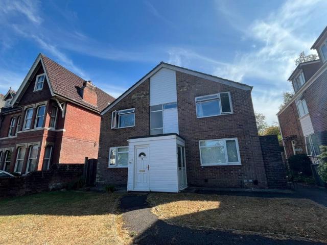 Flat for rent in Westwood Park, City Of Southampton
